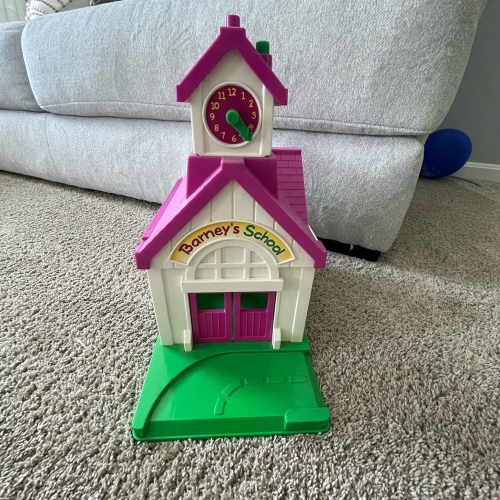 Vintage 1993 Barney schoolhouse play set